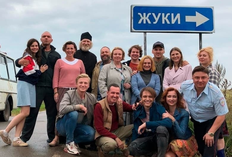 Кадр со съемок сериала «Жуки», Comedy Club Production