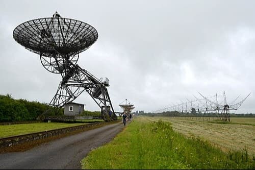 Исследовательский центр Mullard Radio Astronomy Observatory (MRAO). Фото: Cmglee
