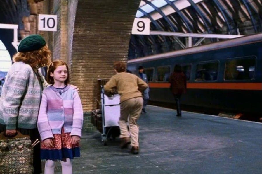 Кадр из фильма "Гарри Поттер и философский камень". Warner Bros Pictures, 2001