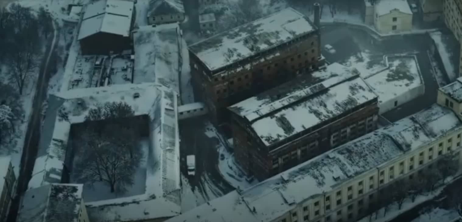 СИЗО "Матросская тишина" с высоты. Кадр из фильма "Коммерсант", ВГИК, Gonzo Film, Kinofilm, 2026