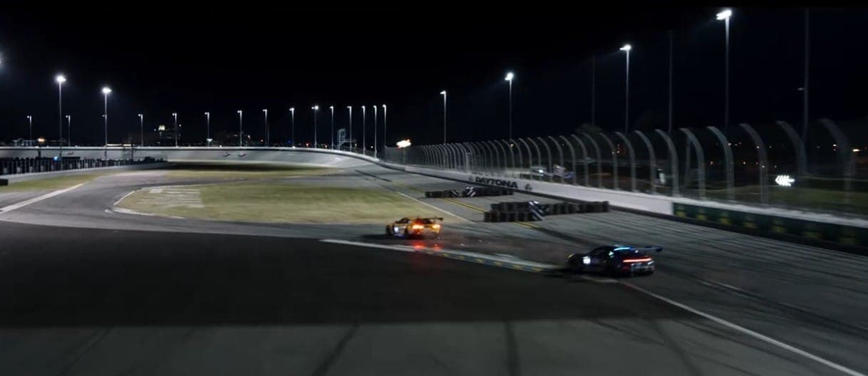 Кадр из фильма "F1", 2025, Apple Studios Jerry Bruckheimer Films