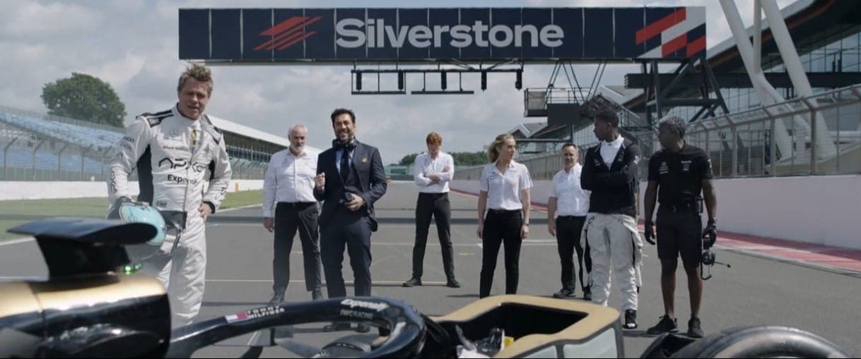 Кадр из фильма "F1", 2025, Apple Studios Jerry Bruckheimer Films