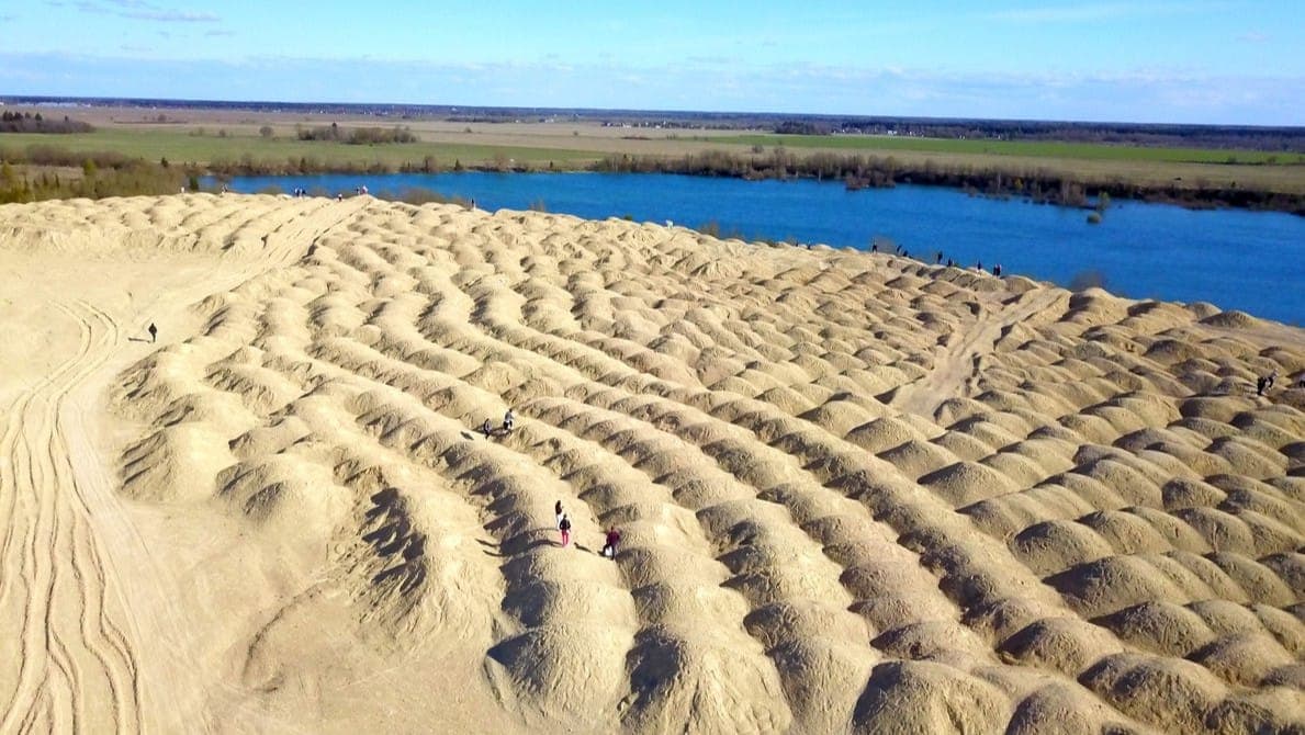 Популярное у туристов место - в 70 км от Санкт-Петербурга. Фото: https://rtraveler.ru/photo/1345388/