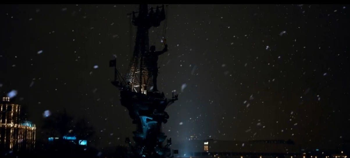 Памятник Петру. Кадр из фильма "О чем говорят мужчины", 2010, "Стрела"