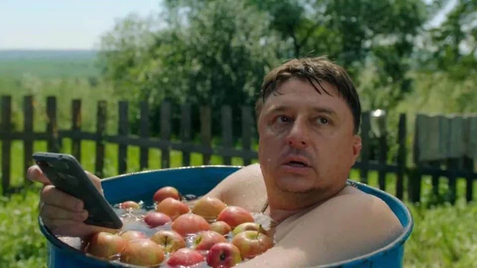 Кадр из сериала «Жуки», Comedy Club Production