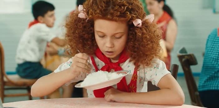 Кадр из сериала "Манюня", 2021-2026, Okko, Солнце, СТС, Кинокомпания братьев Андреасян