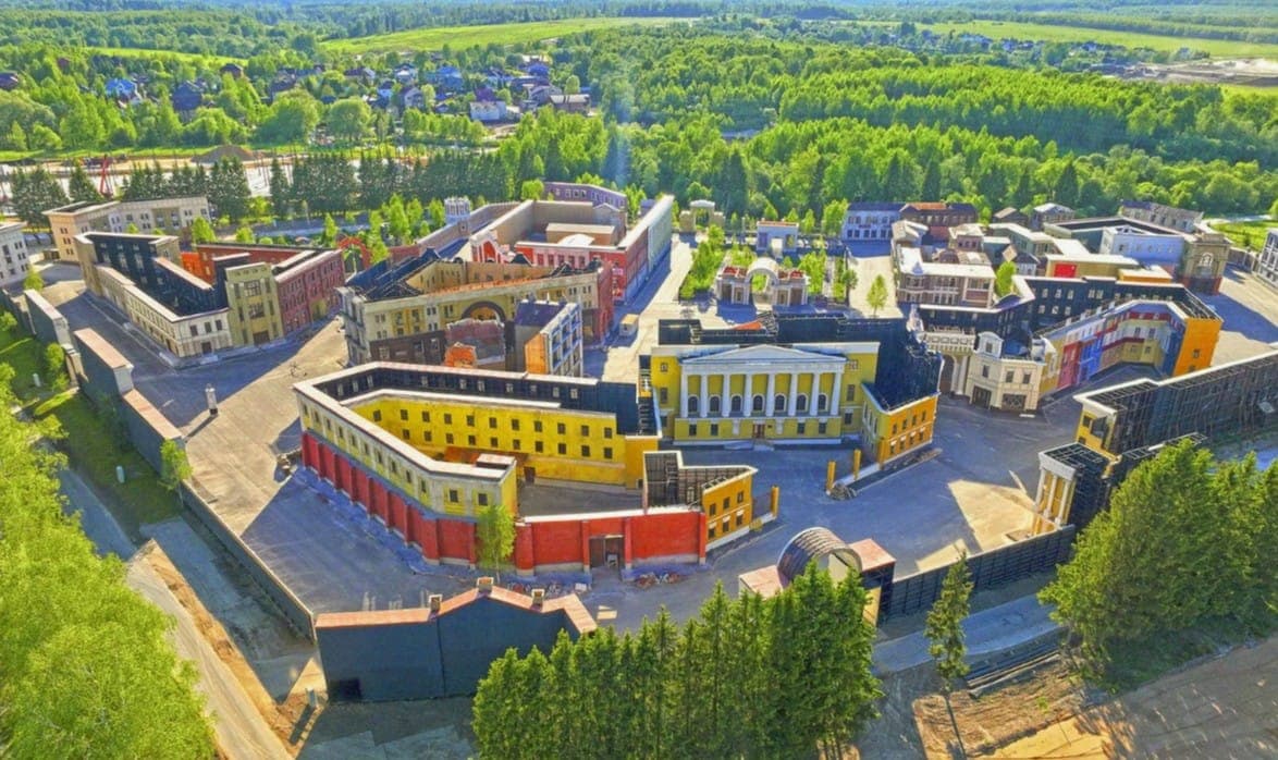 Вот так выглядит одна из локаций парка "Москино" с высоты птичьего полета. Фото: kudago.com