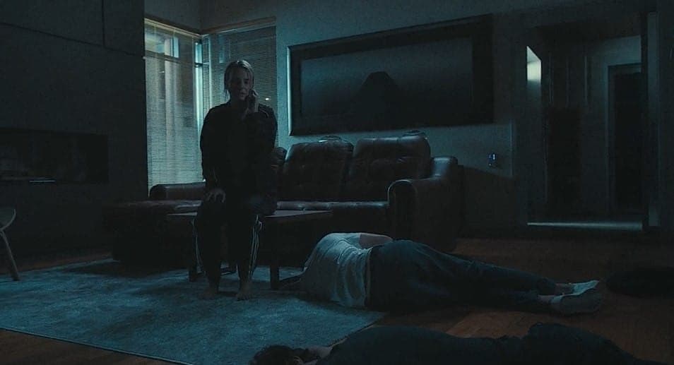 В квартире Карпачева. Кадр из сериала "Холод". 2026, Иви, START Studio, Wink Originals