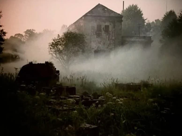 Плотина на реке Ягала (Jägala) - место съемки мистических, загадочных, отдающих безнадегой планов. Кадр из фильма "Сталкер", Мосфильм, 1979 г.