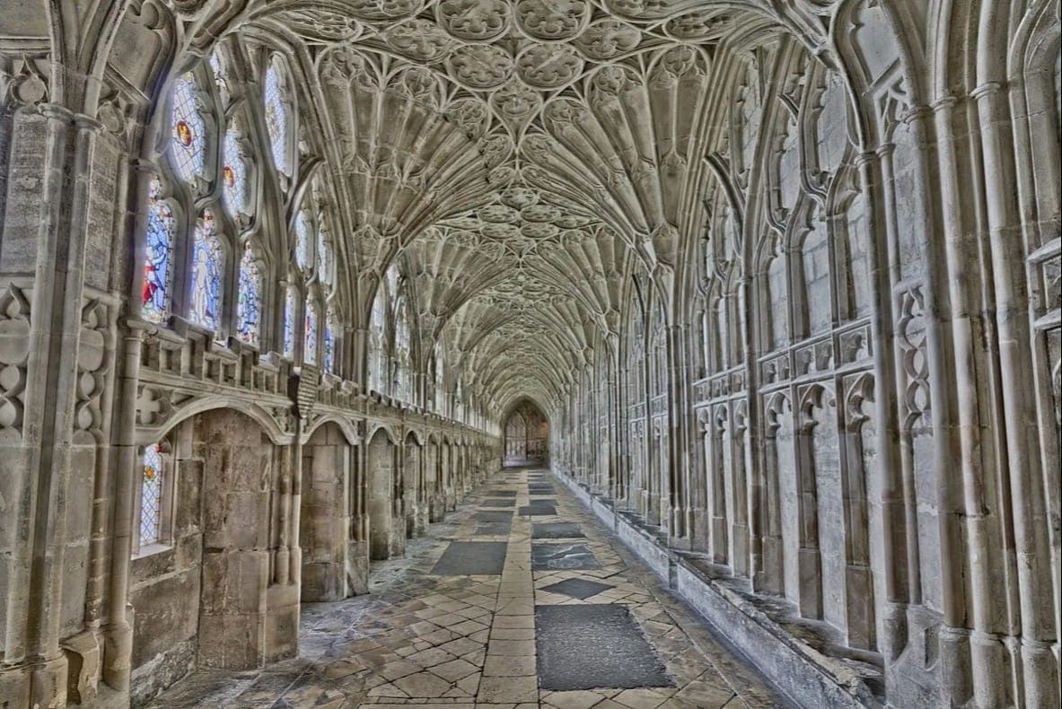 Галерея Глостерского собора. Фото: Michael D Beckwith, https://www.flickr.com/photos/118118485@N05/12643682743/ 