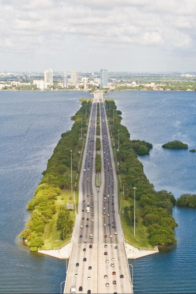 Мост Джулии Таттл. Фото: Google Maps