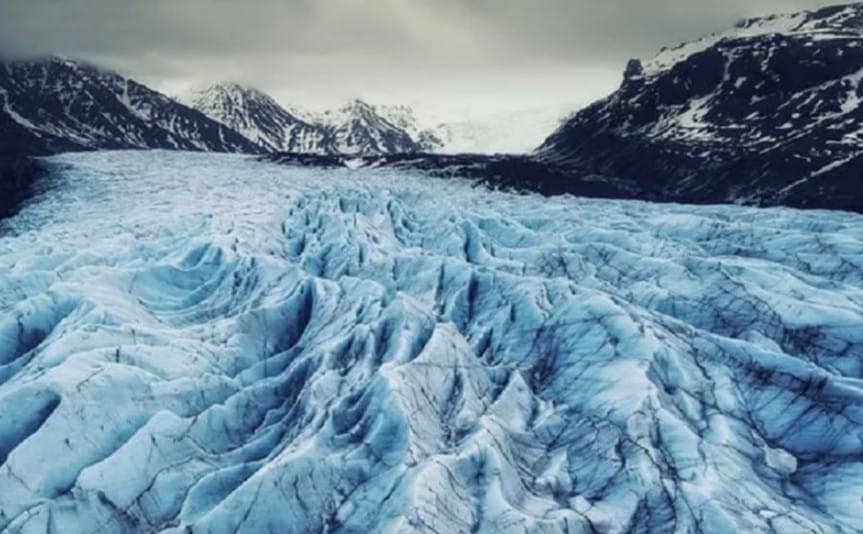 Именно здесь снимали ледяную планету из «Интерстеллара». Фото: https://ecstep.com/natural-landscapes/svinafellsjokull-iceland/