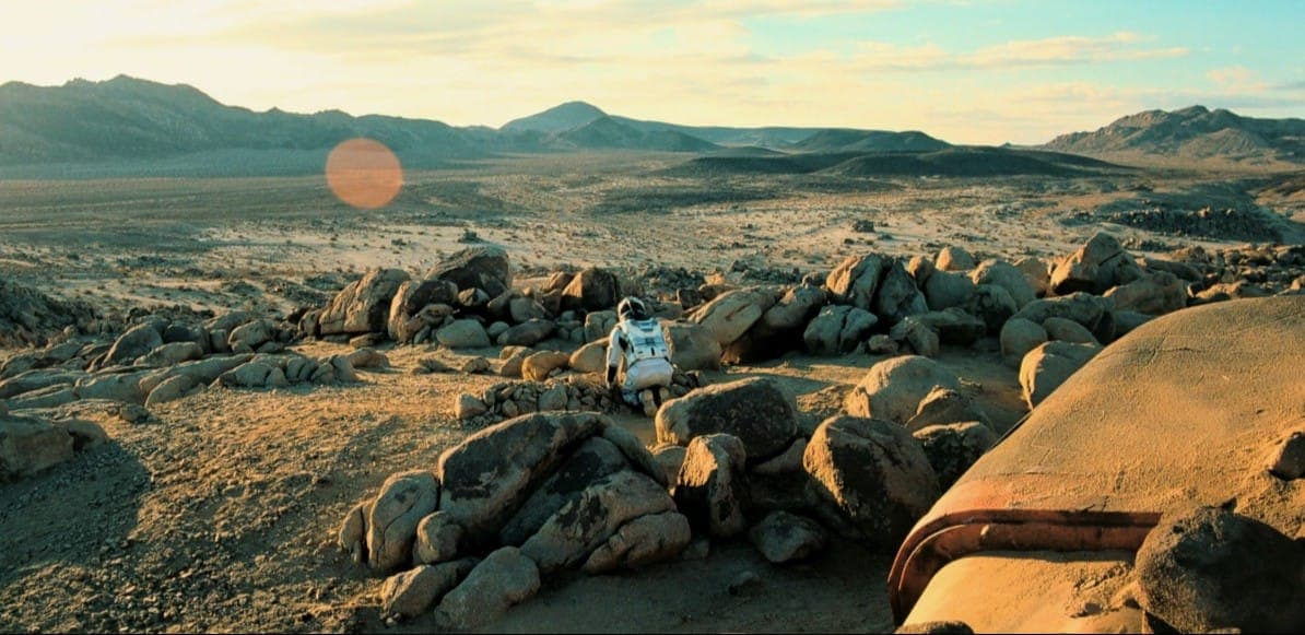 Доктор Бранд на Эдмундсе (земная Люцерн-Вэлли). Кадр из фильма «Интерстеллар», Legendary Pictures, Syncopy, Lynda Obst Productions, 2014