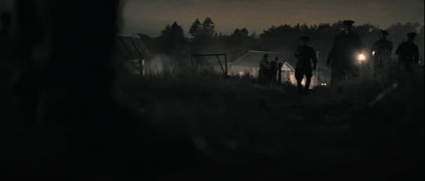 Визит охотников на вампиров в сельскую глубинку. Кадр из сериала "Пищеблок", 2021, Кинопоиск