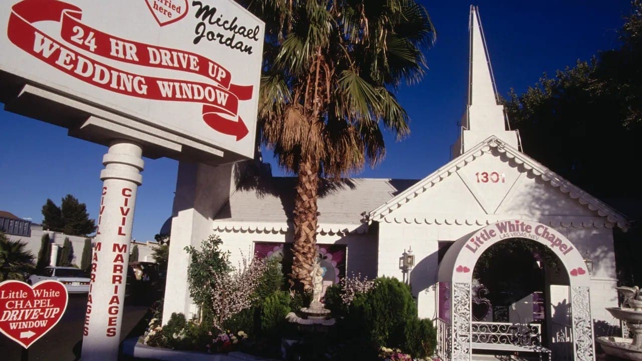 Little White Wedding Chapel. Фото: architecturaldigest.com