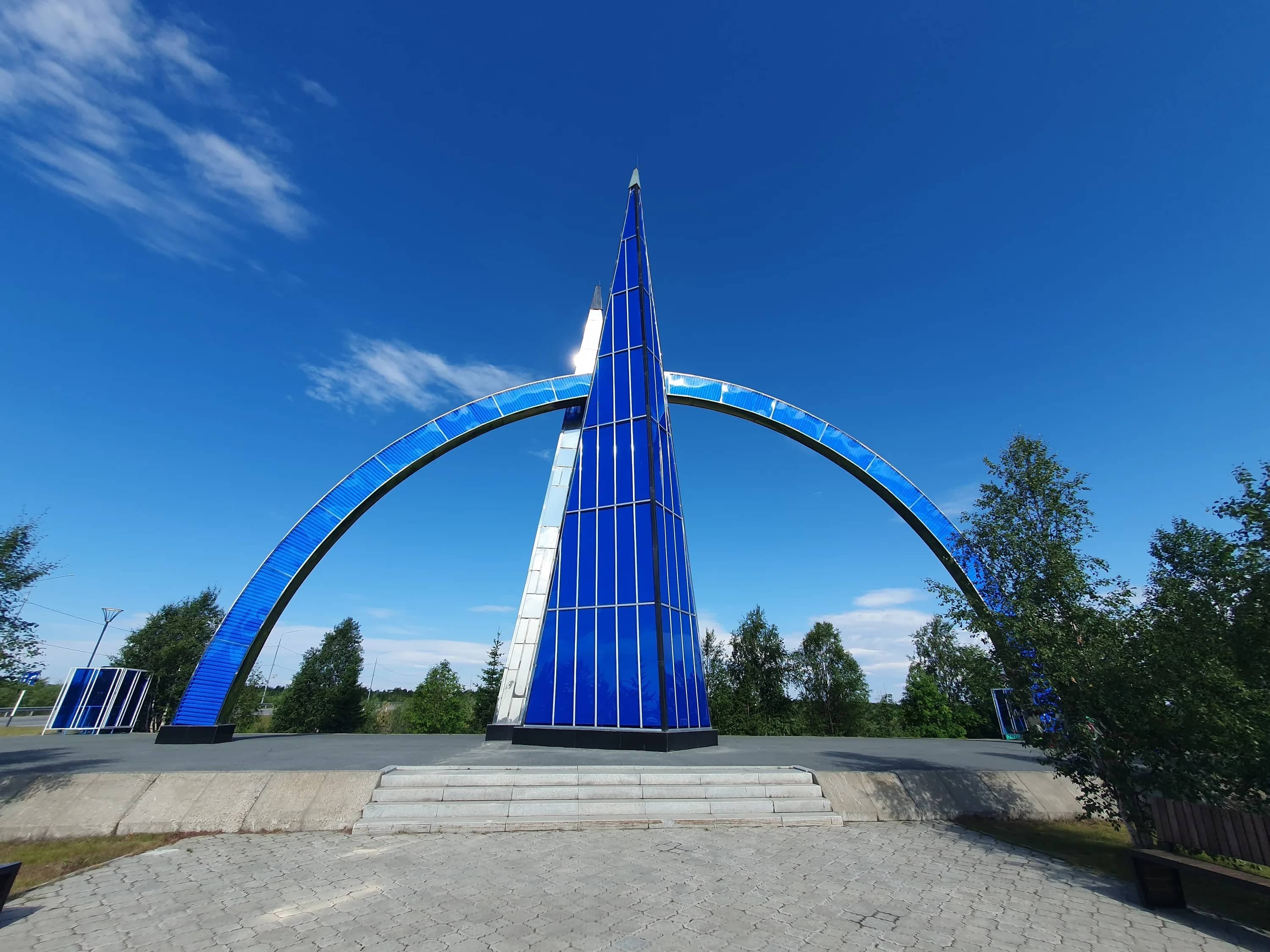 Стела "66-я параллель". Фото: Яндекс Карты