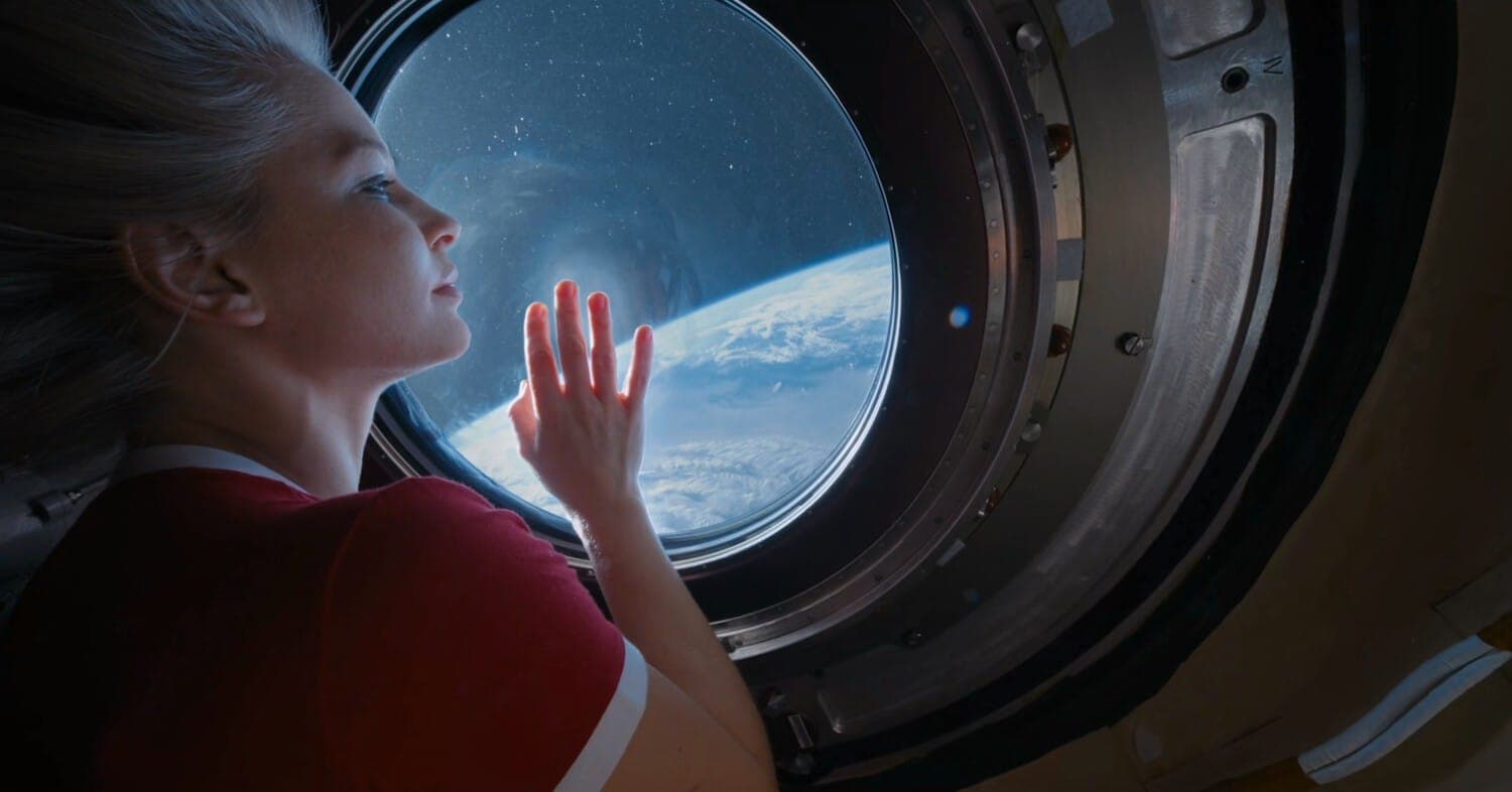 Кадр из фильма "Вызов", 2023, Yellow, Black and White, "Первый канал"