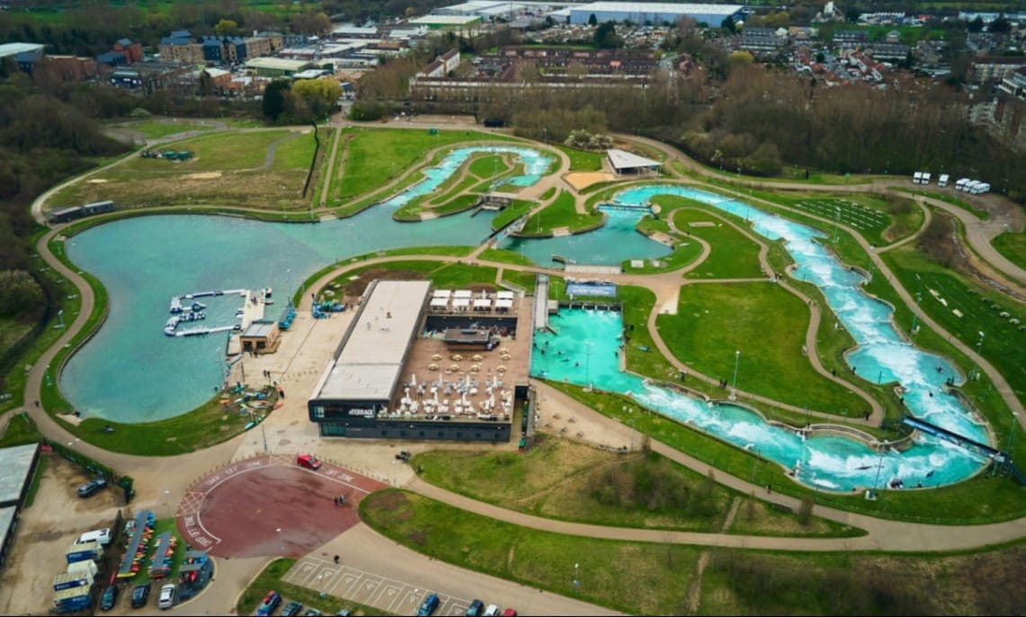 Именно в Lee Valley снимали сцену побега через затопленный туннель. Фото: visitleevalley.org.uk
