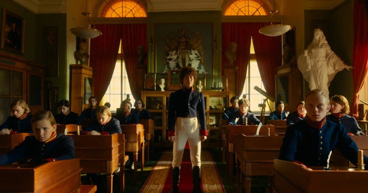 Когда был Пушкин маленький, с кудрявой головой. Кадр из фильма "Пророк. История Александра Пушкина". 2025, "Централ Партнершип", "Кинослово".