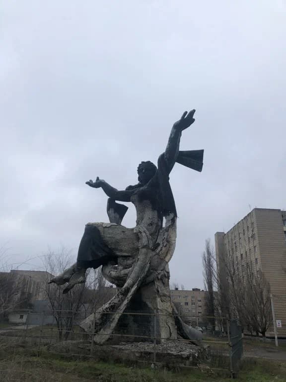 Скульптура "Ткачиха". Фото: Дарья Ч.