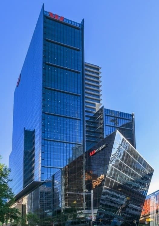 Здесь Нео в фильме тихо и мирно работал программистом в «Meta Cortex», пока все не завертелось. Источник фото: skyscrapercenter.com